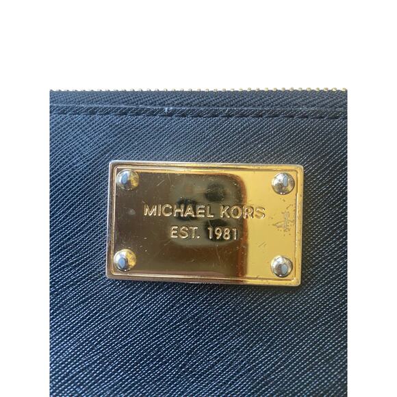 Vintage Michael Kors Black Pebbled Leather Wristlet Zip Around Wallet - Picture 3 of 5